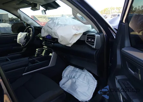 2022 Toyota Tundra Sr5 z USA, uszkodzony, nr VIN 5TFLA5DBXNX033928